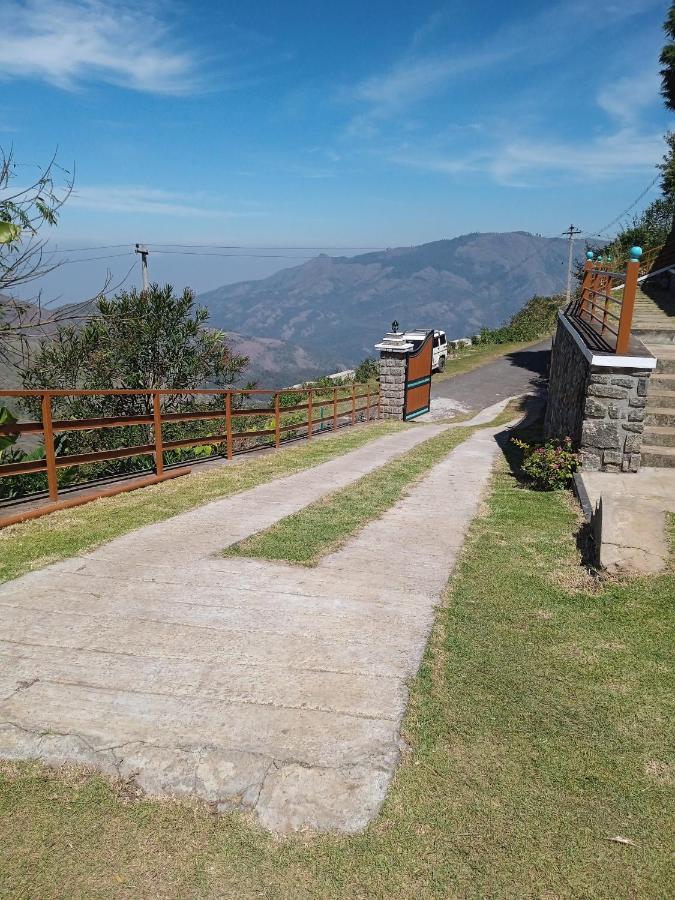 Noor Garden - Wood Cabins โกไดกานัล ภายนอก รูปภาพ