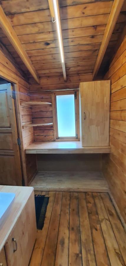Noor Garden - Wood Cabins โกไดกานัล ภายนอก รูปภาพ